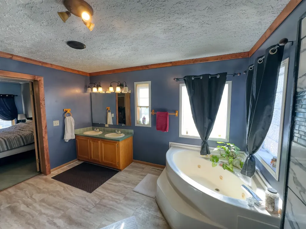 984 W Rose Meadow Drive Peacock Township MI 49656