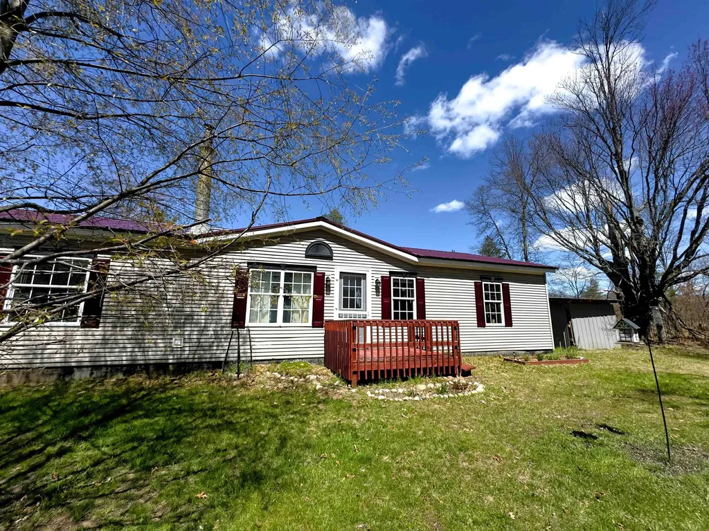 984 W Rose Meadow Drive Peacock Township MI 49656