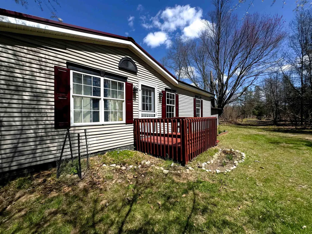 984 W Rose Meadow Drive Peacock Township MI 49656
