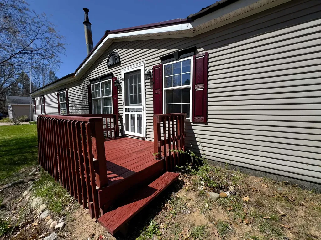 984 W Rose Meadow Drive Peacock Township MI 49656