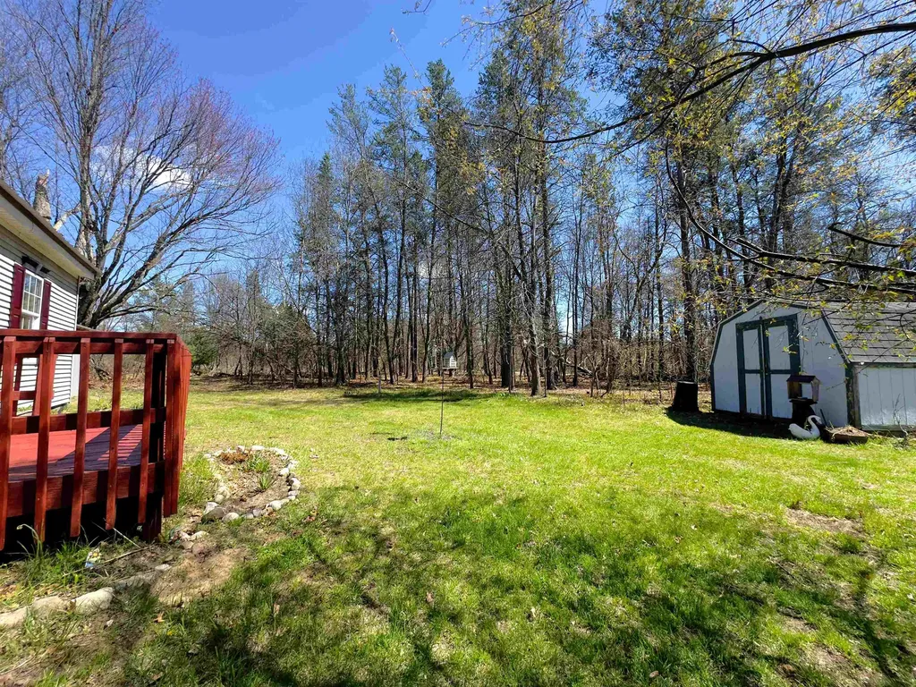 984 W Rose Meadow Drive Peacock Township MI 49656