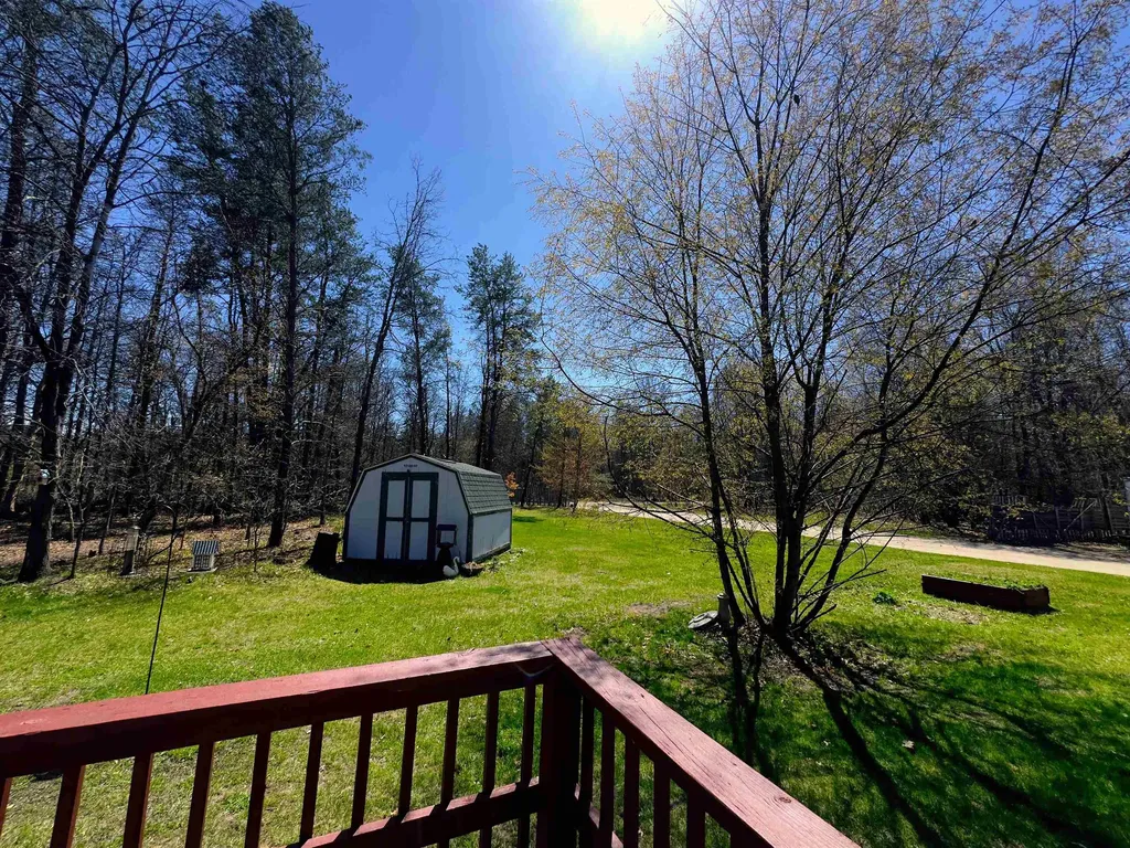 984 W Rose Meadow Drive Peacock Township MI 49656