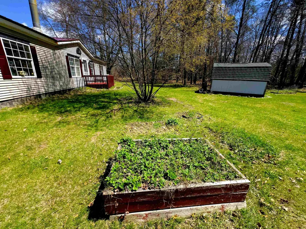 984 W Rose Meadow Drive Peacock Township MI 49656