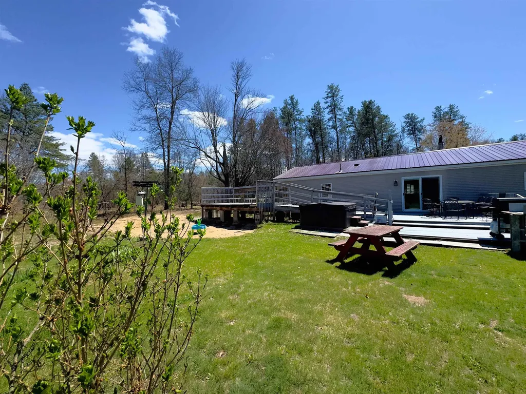 984 W Rose Meadow Drive Peacock Township MI 49656