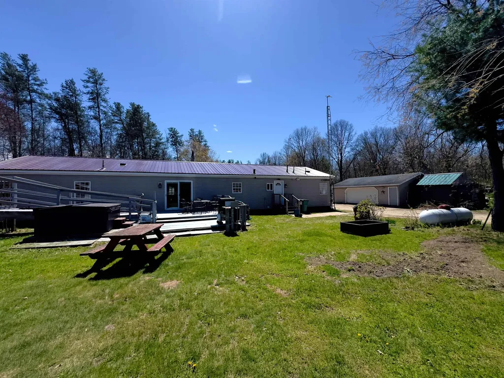 984 W Rose Meadow Drive Peacock Township MI 49656