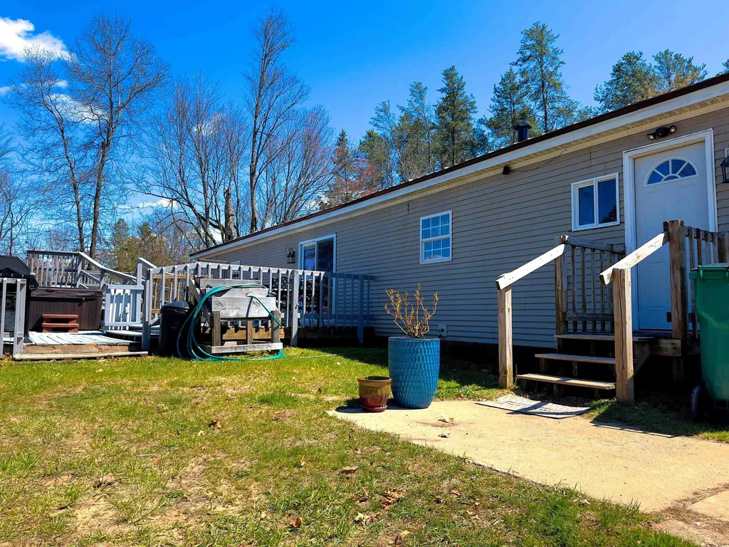 984 W Rose Meadow Drive Peacock Township MI 49656