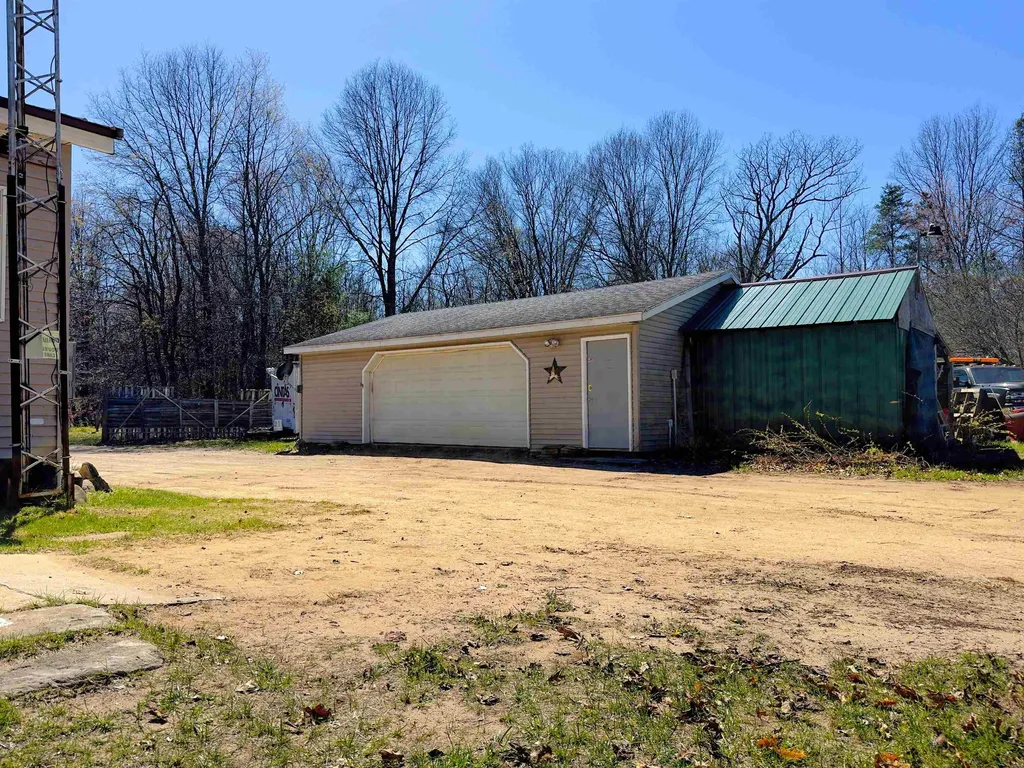 984 W Rose Meadow Drive Peacock Township MI 49656