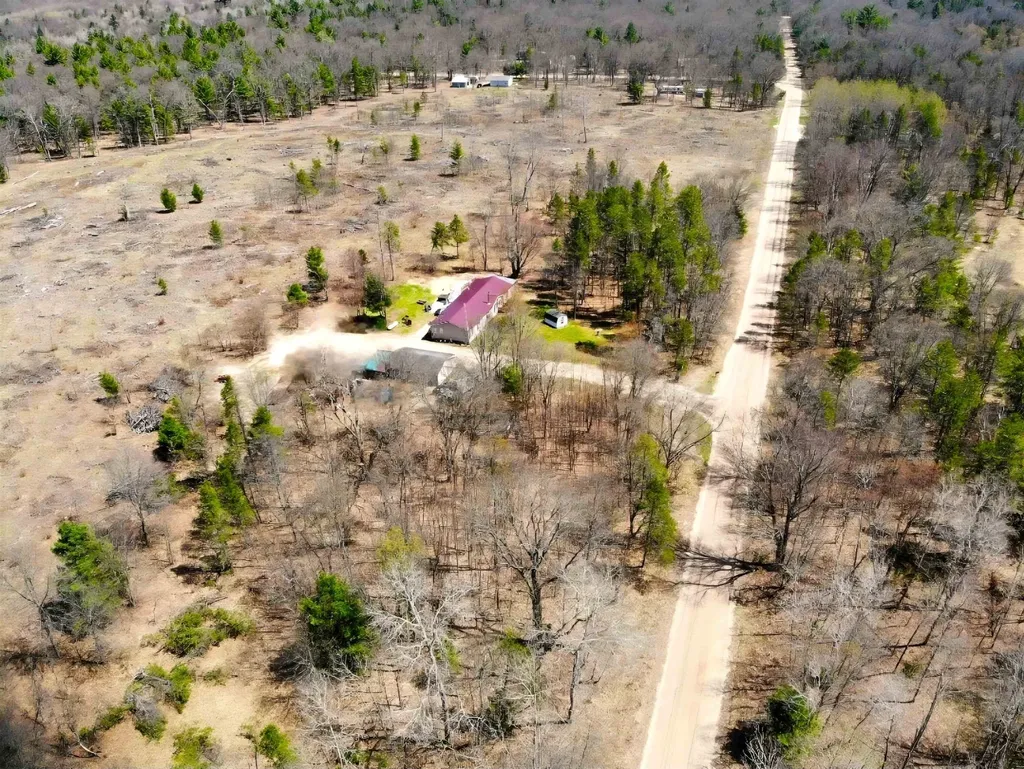 984 W Rose Meadow Drive Peacock Township MI 49656
