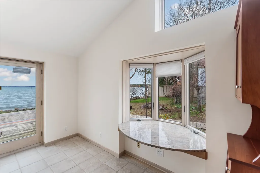 5271 Us-31 N Acme Township MI 49690