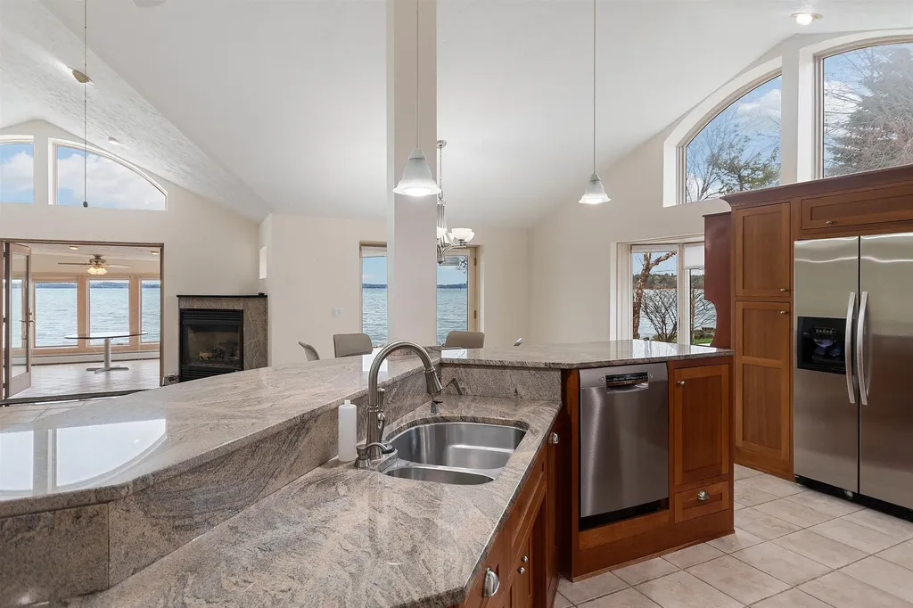 5271 Us-31 N Acme Township MI 49690