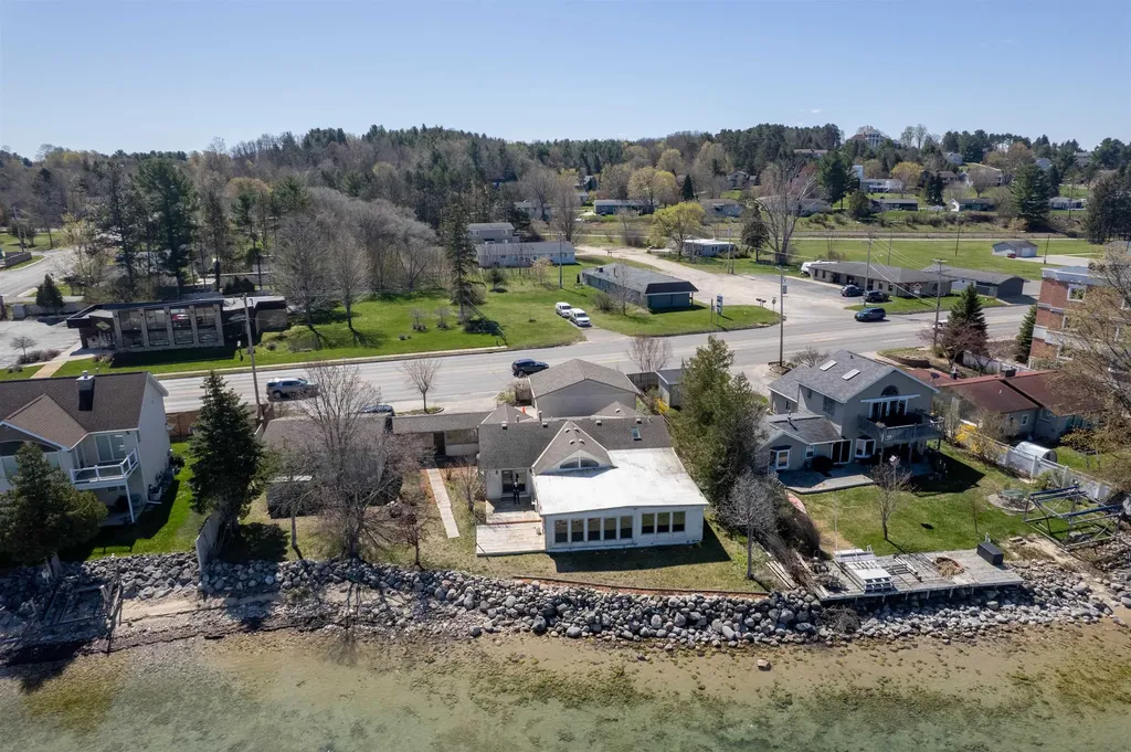 5271 Us-31 N Acme Township MI 49690