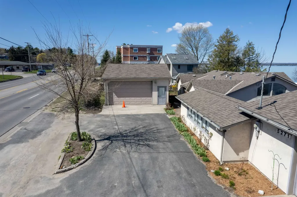 5271 Us-31 N Acme Township MI 49690