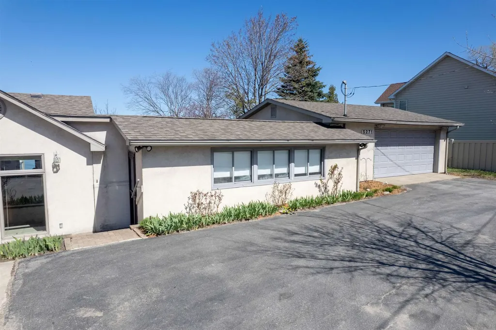 5271 Us-31 N Acme Township MI 49690