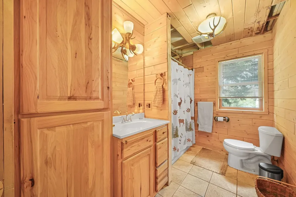 762 Hillcrest Drive Colfax Township MI 49618