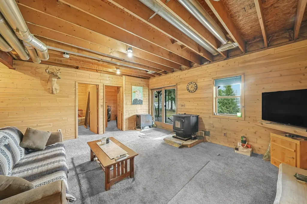 762 Hillcrest Drive Colfax Township MI 49618