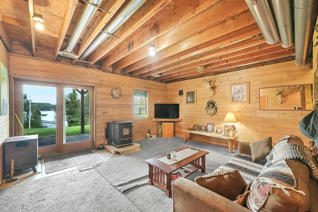 762 Hillcrest Drive Colfax Township MI 49618