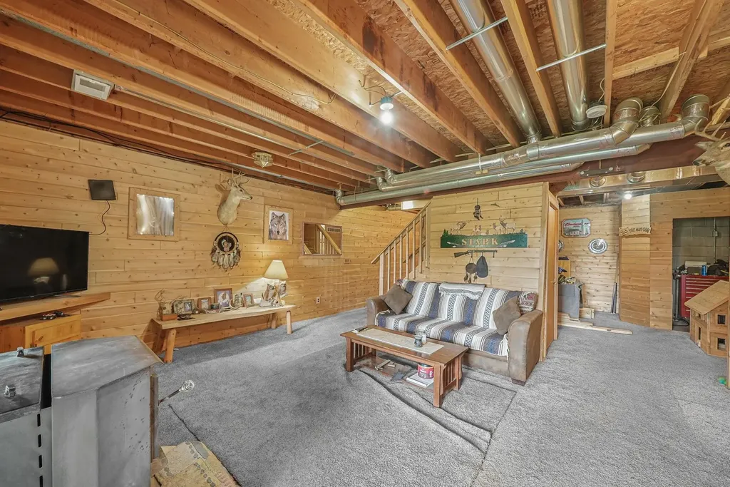 762 Hillcrest Drive Colfax Township MI 49618