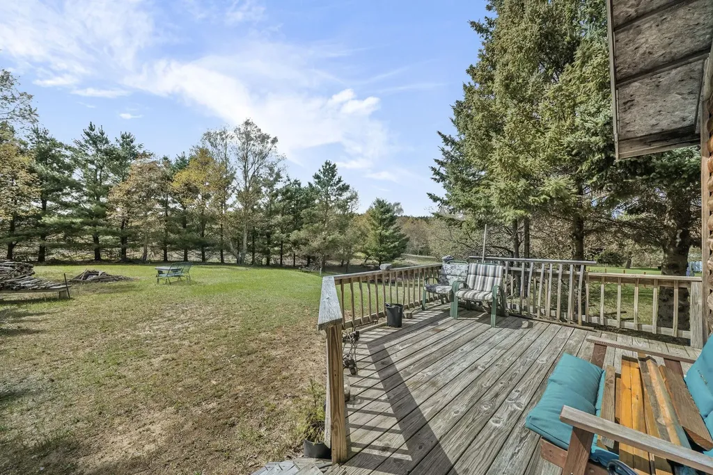 762 Hillcrest Drive Colfax Township MI 49618