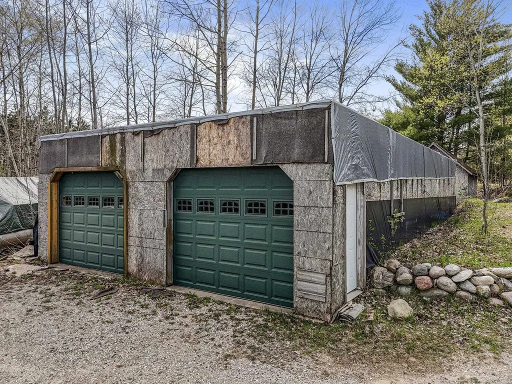 762 Hillcrest Drive Colfax Township MI 49618