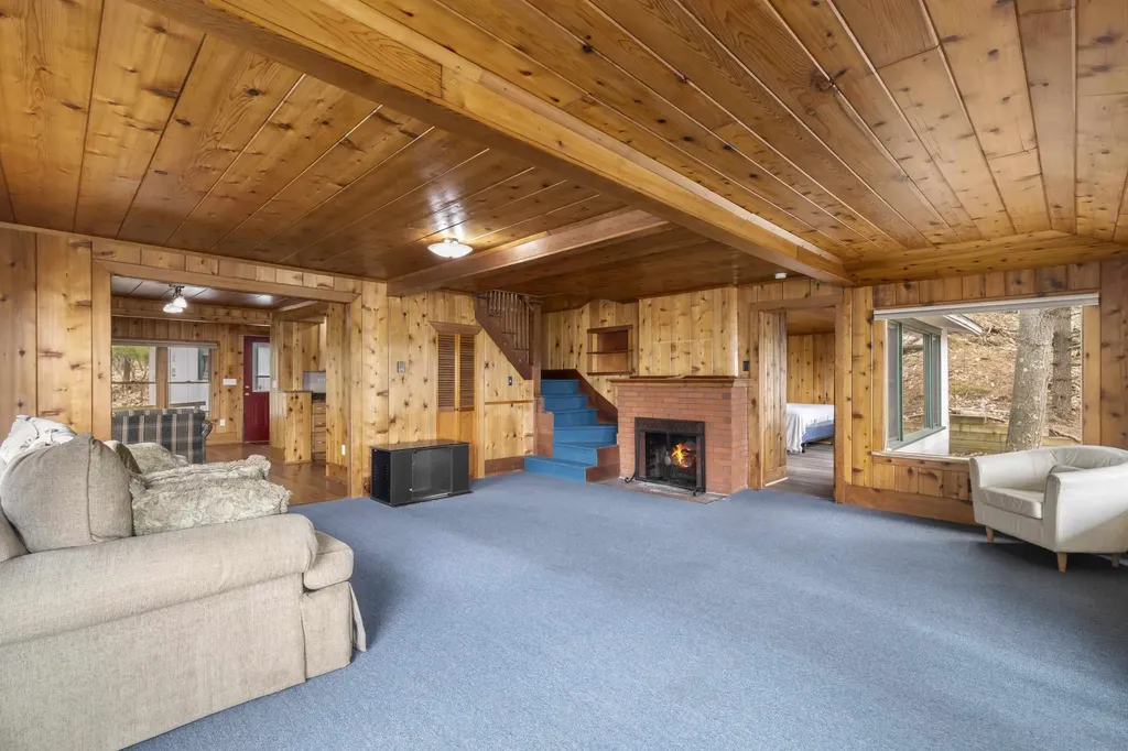 8368 Portage Point Drive Onekama Township MI 49675