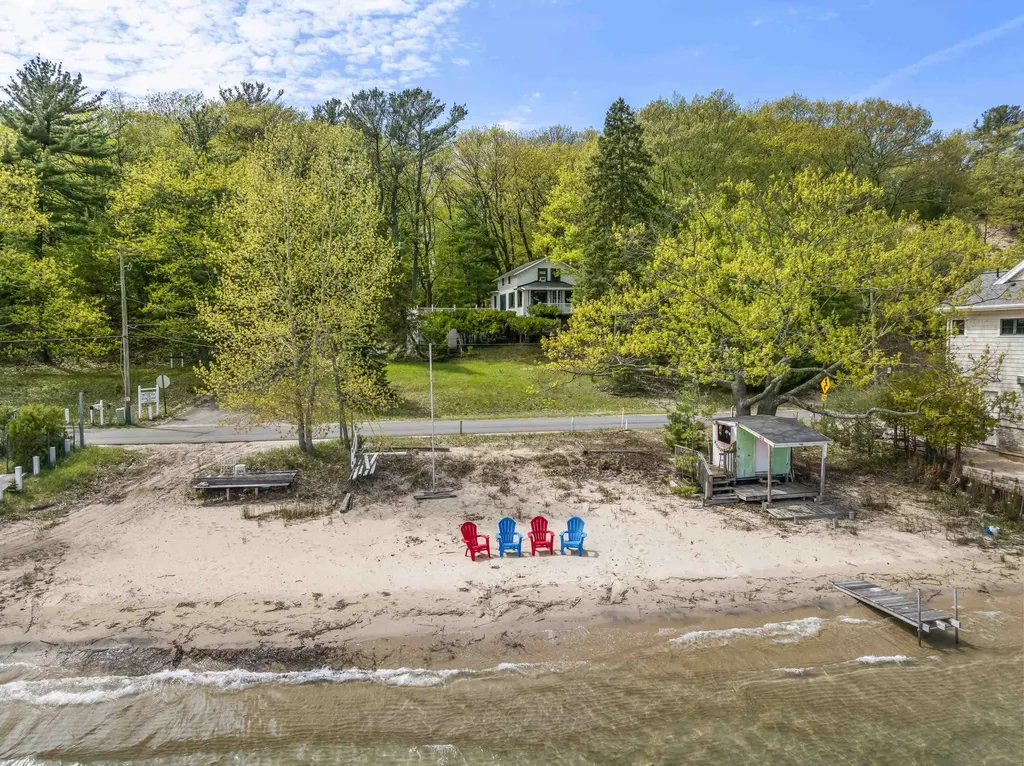 8368 Portage Point Drive Onekama Township MI 49675