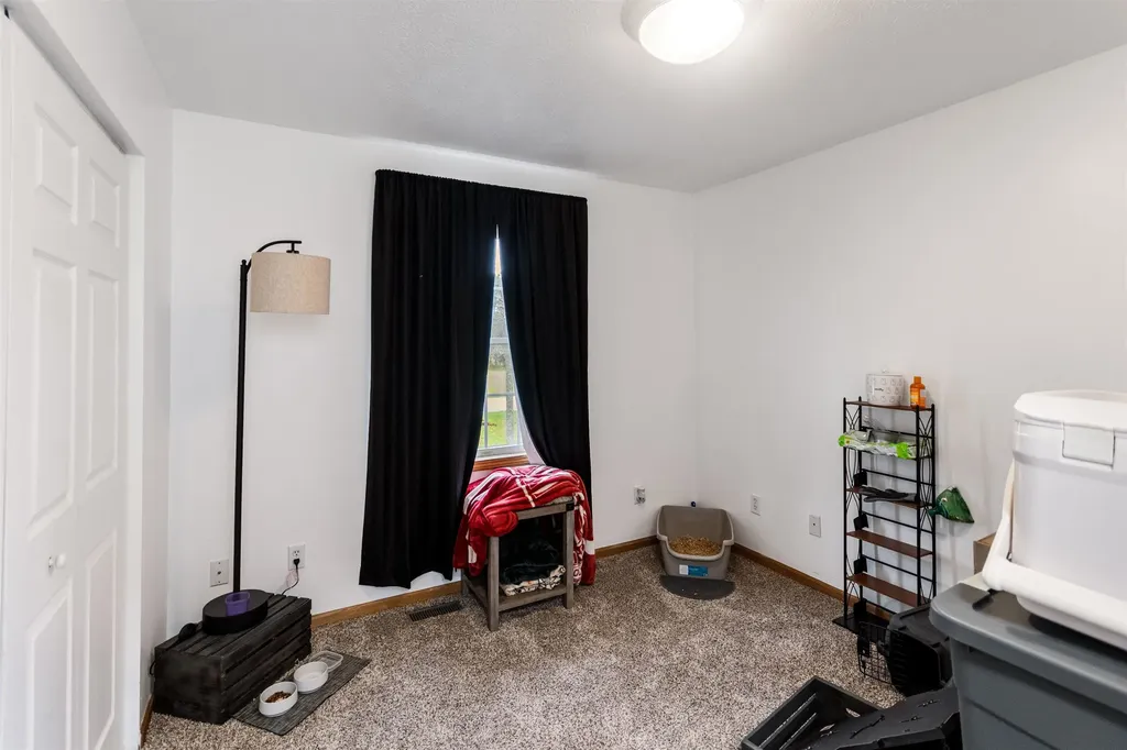 9814 Bobbys Trail Long Lake Township MI 49684