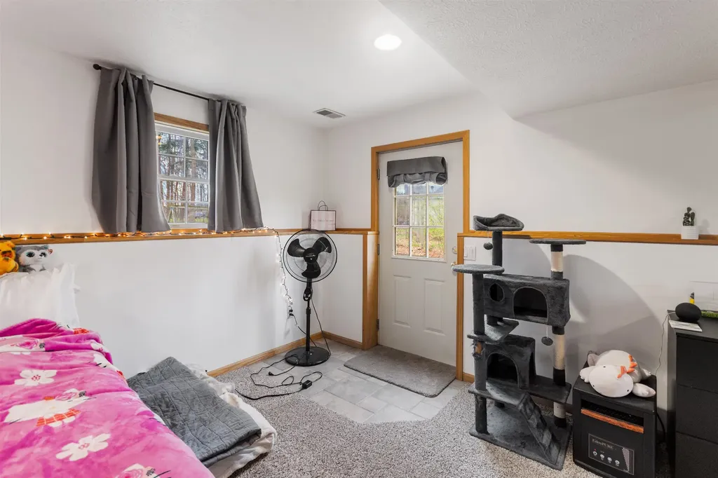 9814 Bobbys Trail Long Lake Township MI 49684