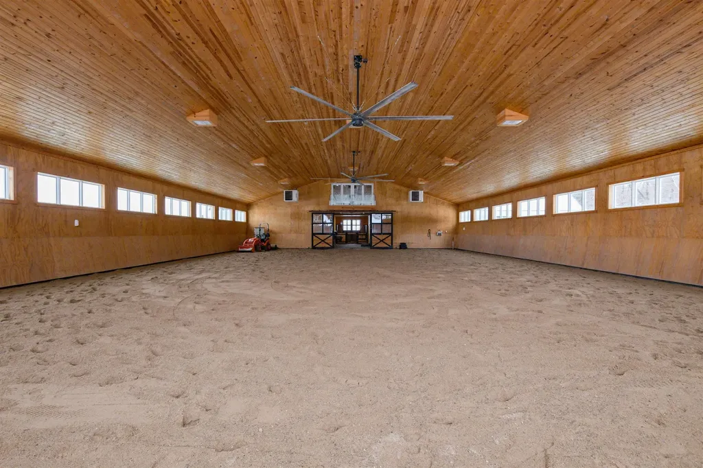 3619 Tompkins Road Peninsula Township MI 49686