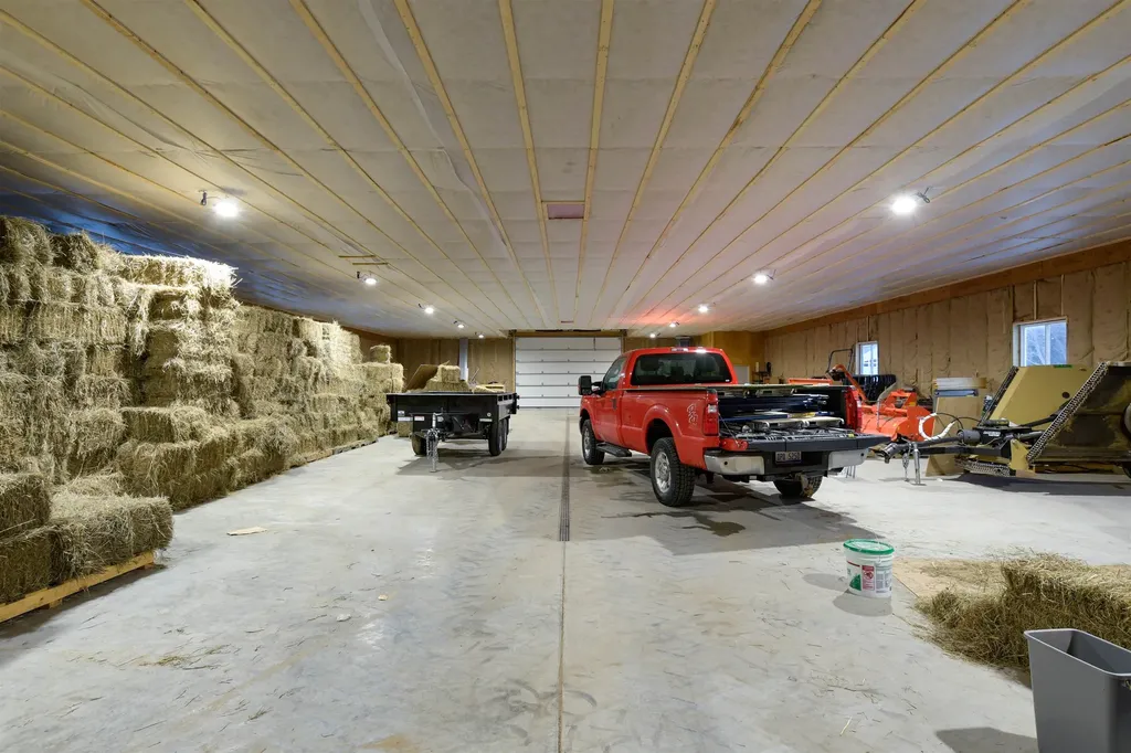 3619 Tompkins Road Peninsula Township MI 49686