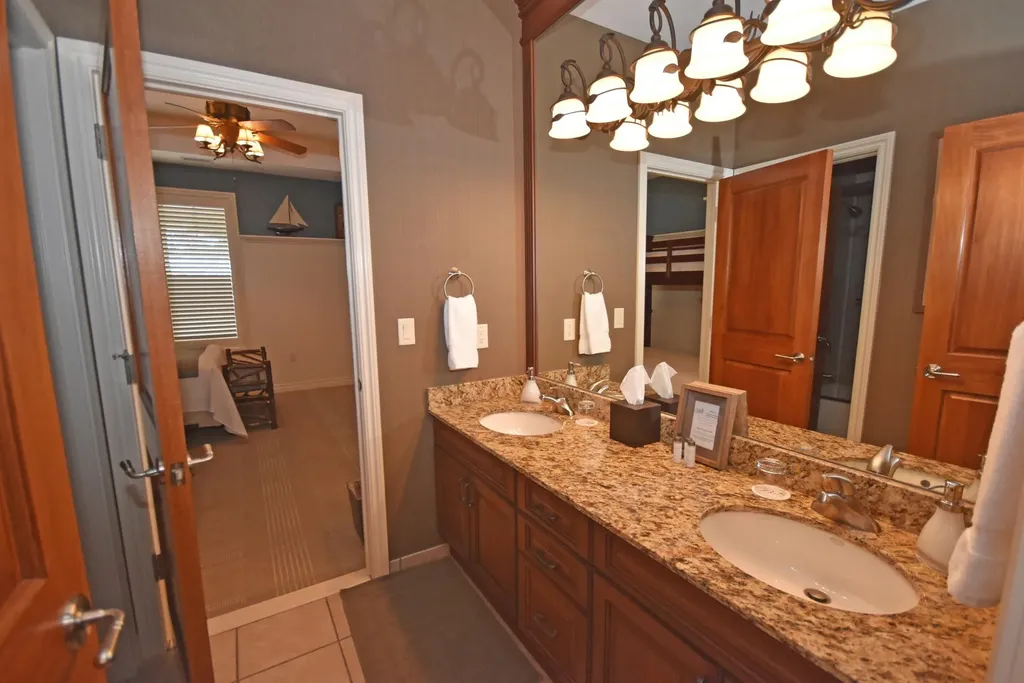 5707 (6a) S Lake Street Glen Arbor Township MI 49636