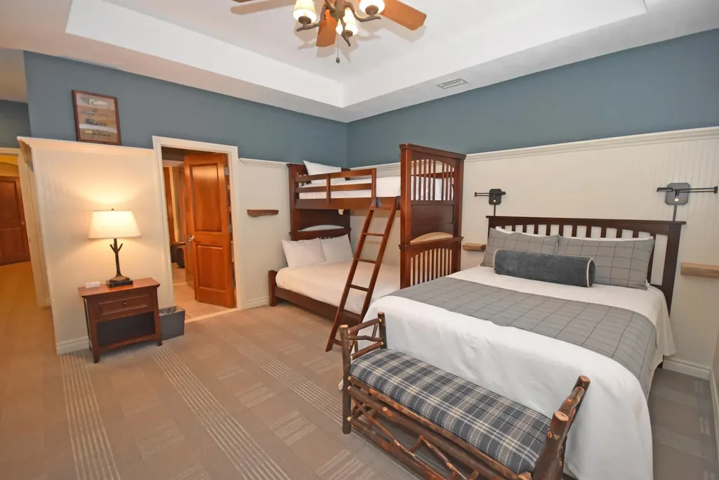 5707 (6a) S Lake Street Glen Arbor Township MI 49636