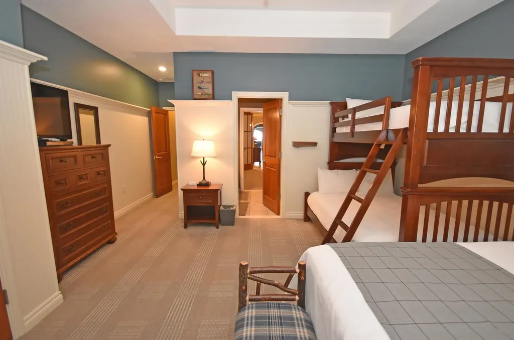 5707 (6a) S Lake Street Glen Arbor Township MI 49636