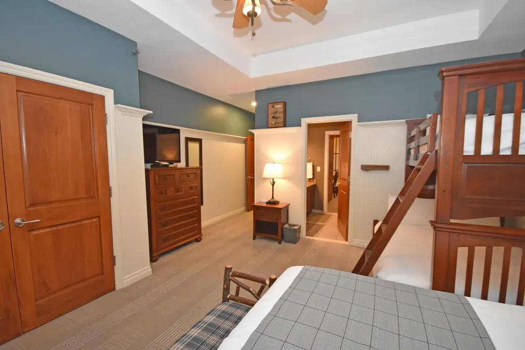 5707 (6a) S Lake Street Glen Arbor Township MI 49636