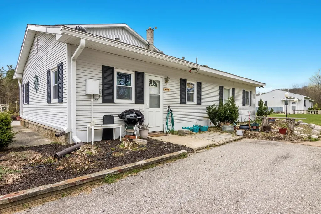 9270 S M-37 Mayfield Township MI 49620