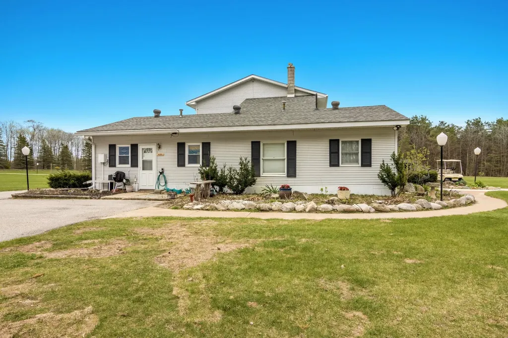 9270 S M-37 Mayfield Township MI 49620