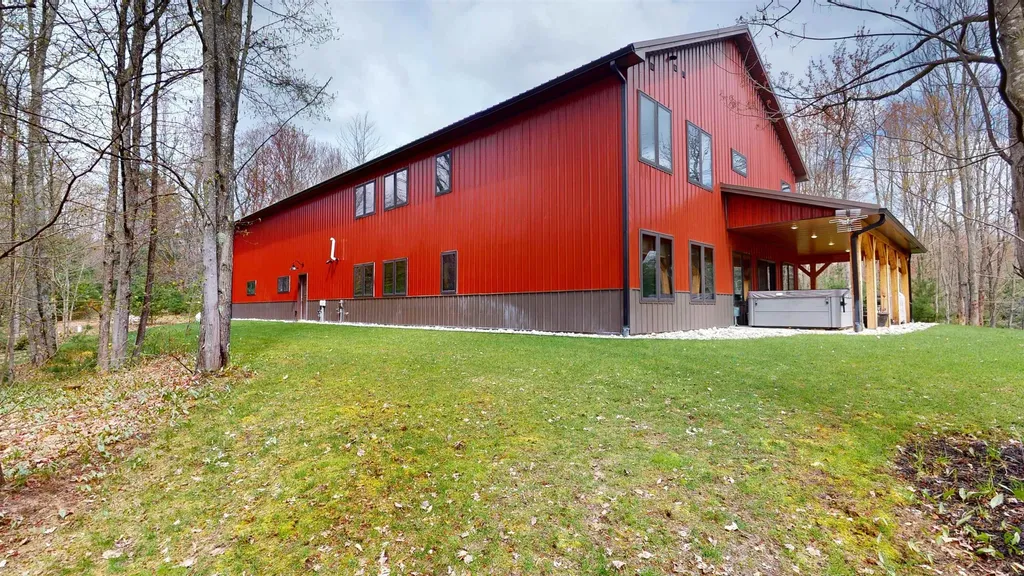 7289 SW Creighton Road Boardman Township MI 49680