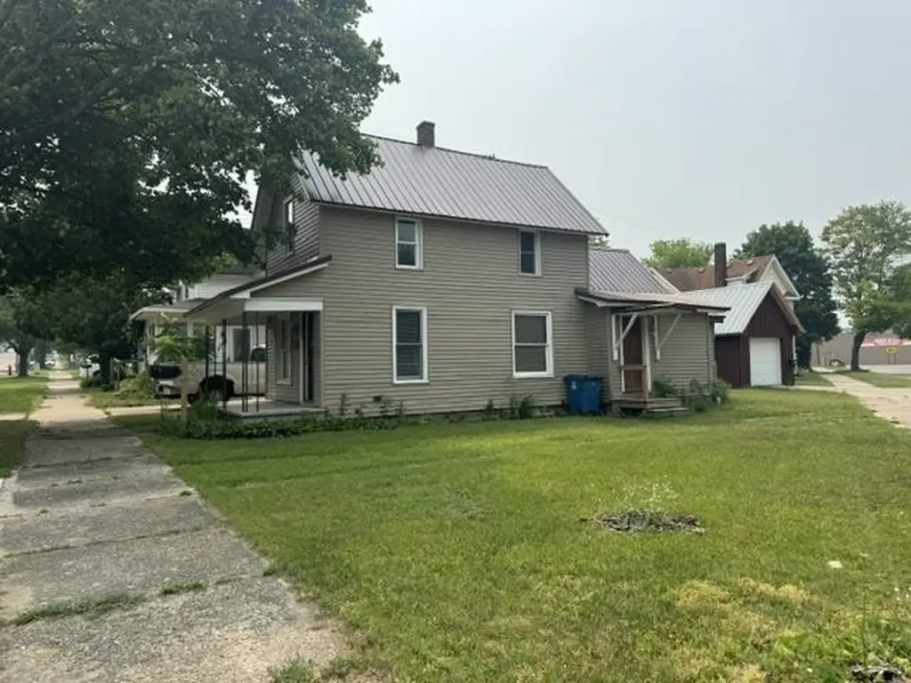 817 N Simons Street Cadillac City MI 49601