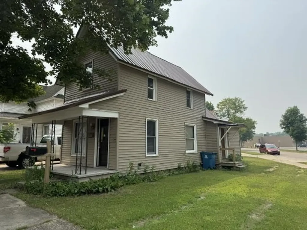 817 N Simons Street Cadillac City MI 49601