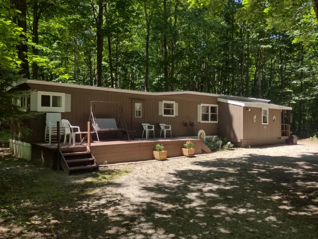 7512 Greenleaf Drive Mancelona Township MI 49659