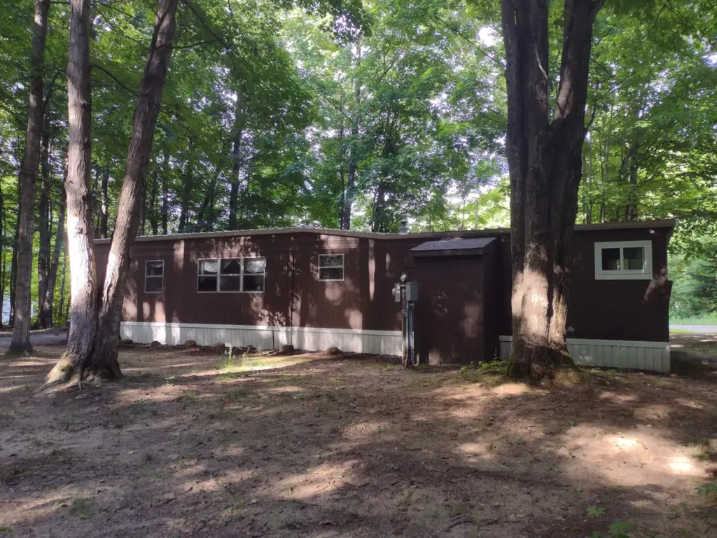7512 Greenleaf Drive Mancelona Township MI 49659