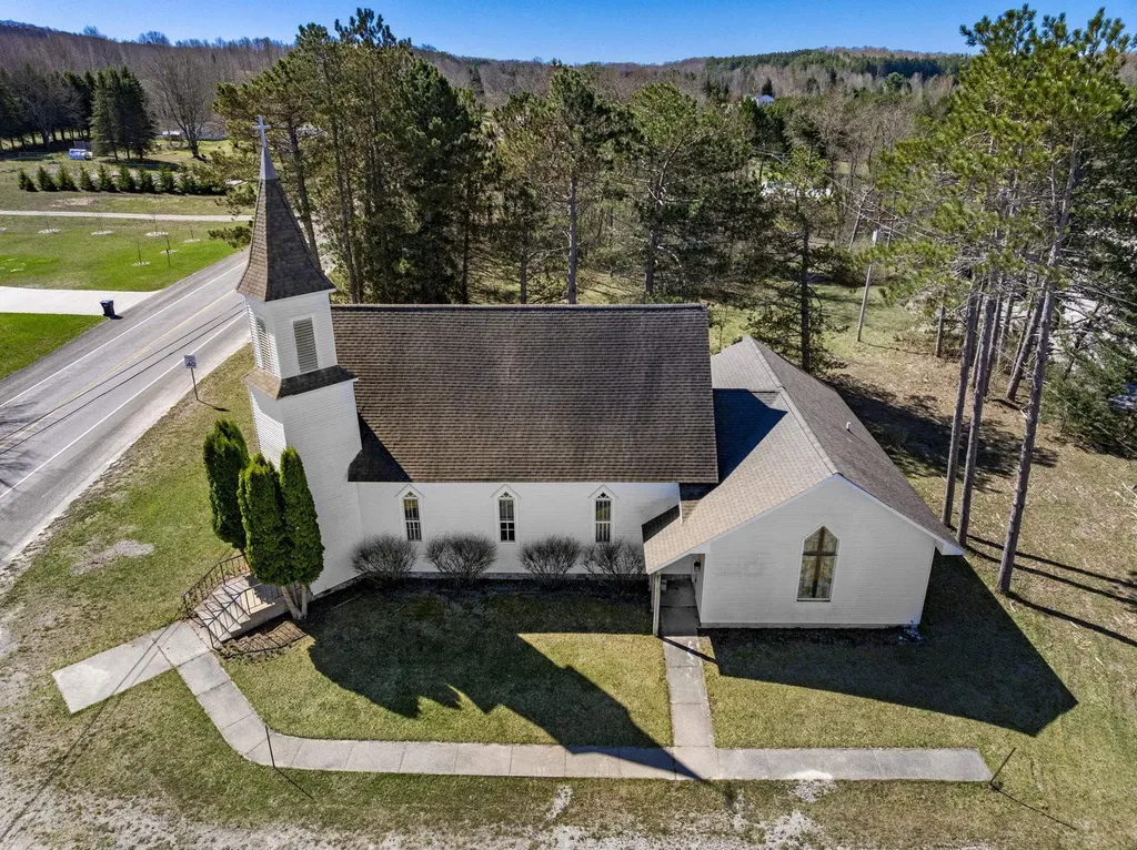 89 W Church Street Kasson Township MI 49664