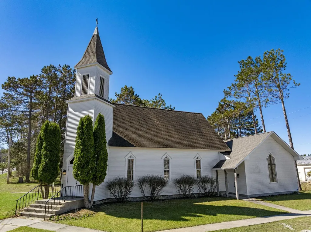 89 W Church Street Kasson Township MI 49664