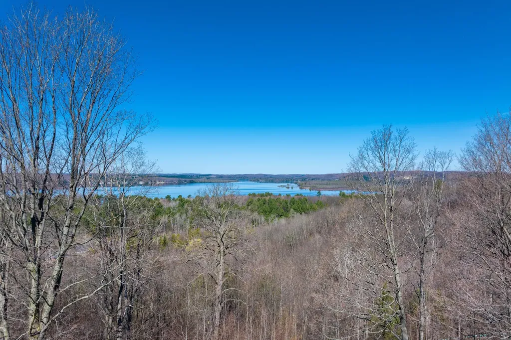 07 Creek Hill Drive Kearney Township MI 49615