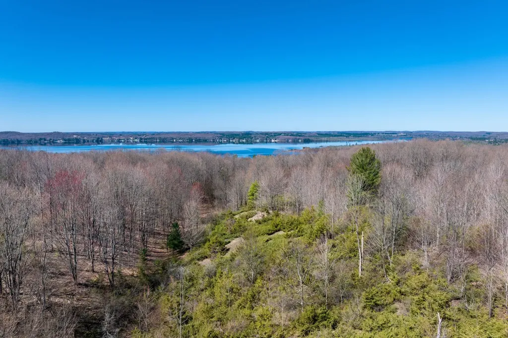 07 Creek Hill Drive Kearney Township MI 49615