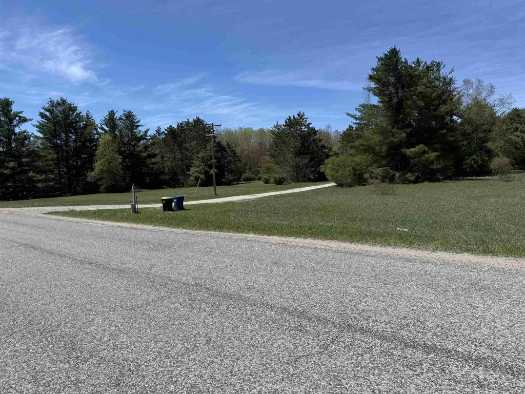 7274 S Forward Riverside Township MI 49657