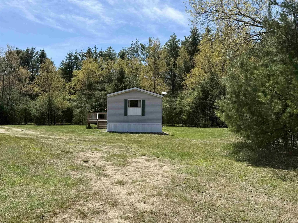7274 S Forward Riverside Township MI 49657