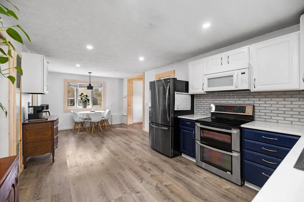 4070 Evelyn Street Acme Township MI 49686
