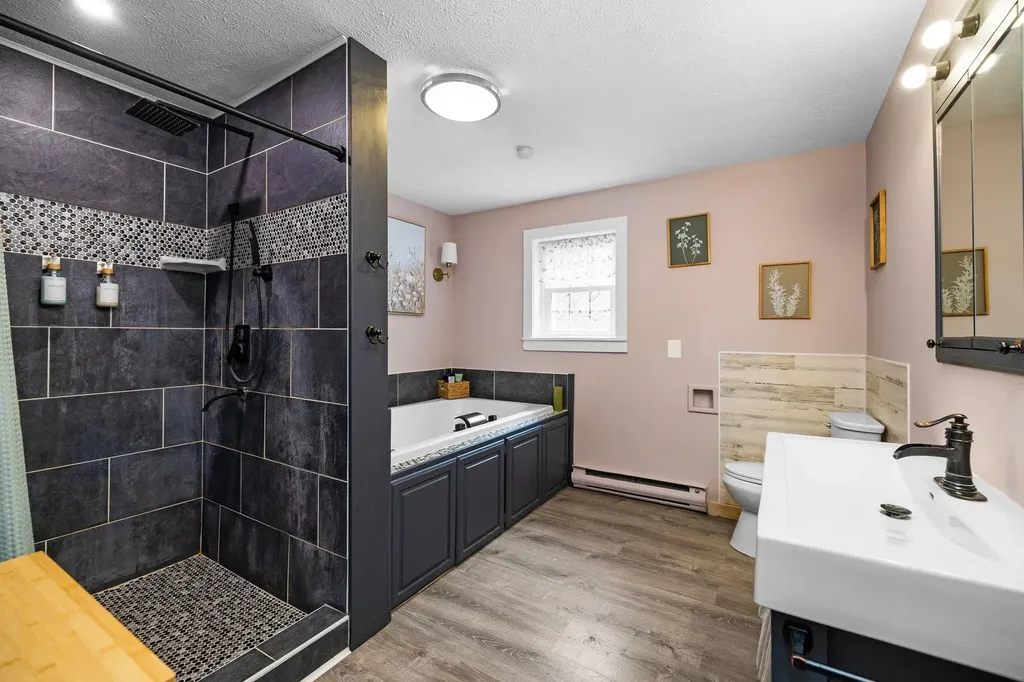 4070 Evelyn Street Acme Township MI 49686