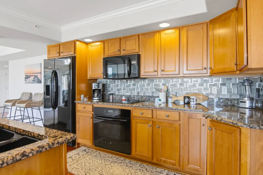 704 N Dockside Circle Suttons Bay Township MI 49682