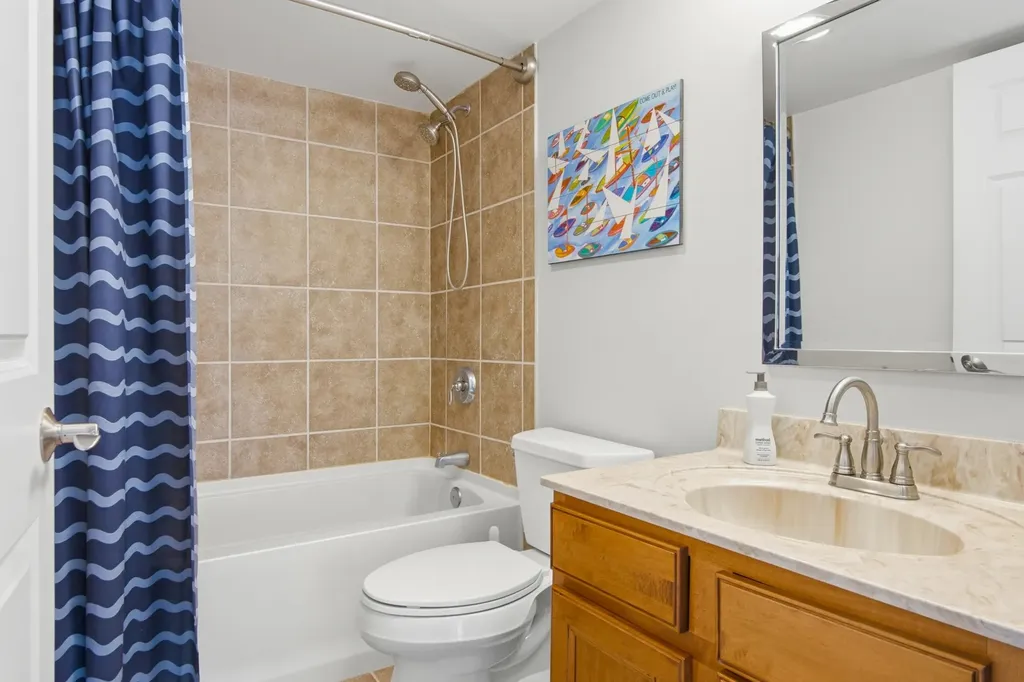 704 N Dockside Circle Suttons Bay Township MI 49682